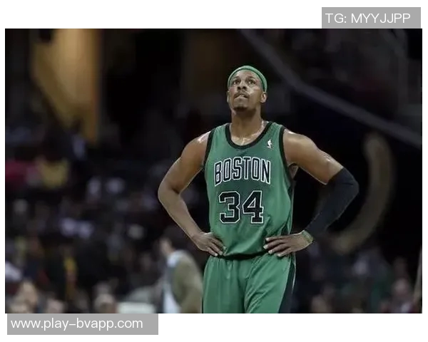 皮尔斯谈与女友共同观看色情片的亲密体验与感受