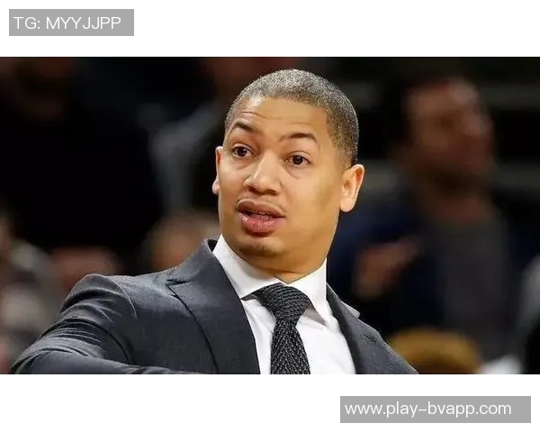 卢指导谈球队深度与经验球员年纪越大更显实力与智慧 卢指导谈球队深度与经验球员年纪越大更显实力与智慧